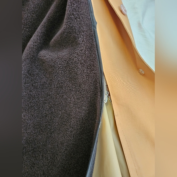 Vintage (potentially 70s) Windsor Bay over coat with zip out liner and bonnet - Picture 5 of 11